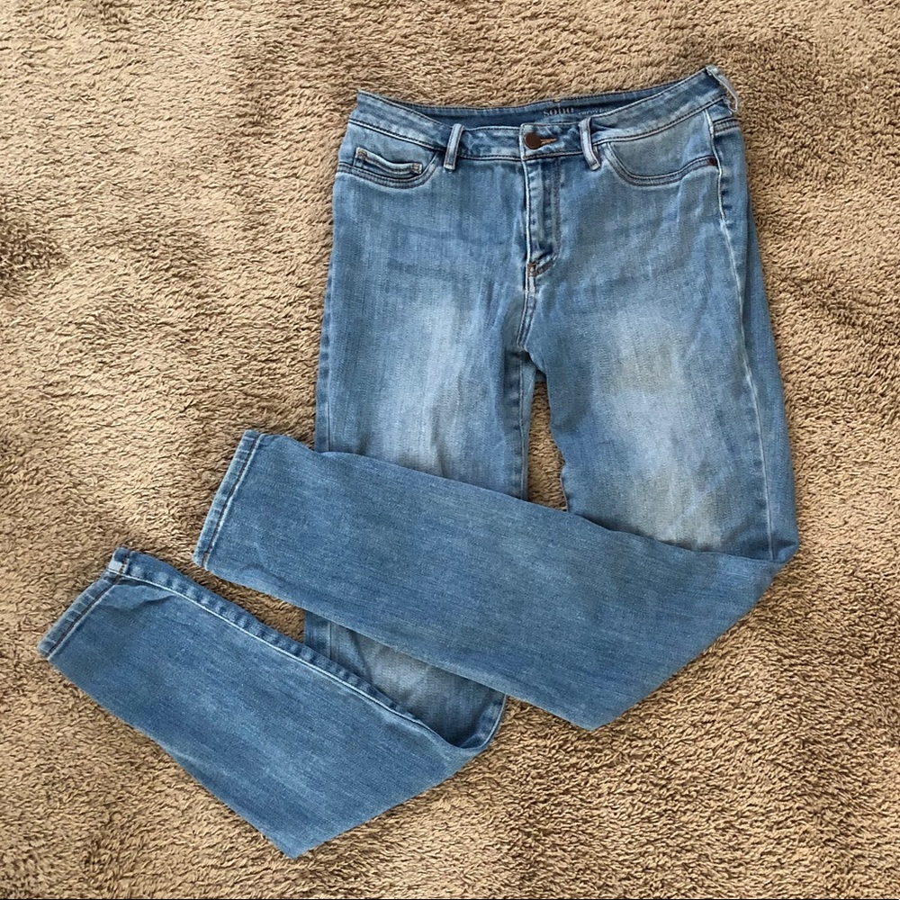 32” Inseam New York & Company Curvy Jegging